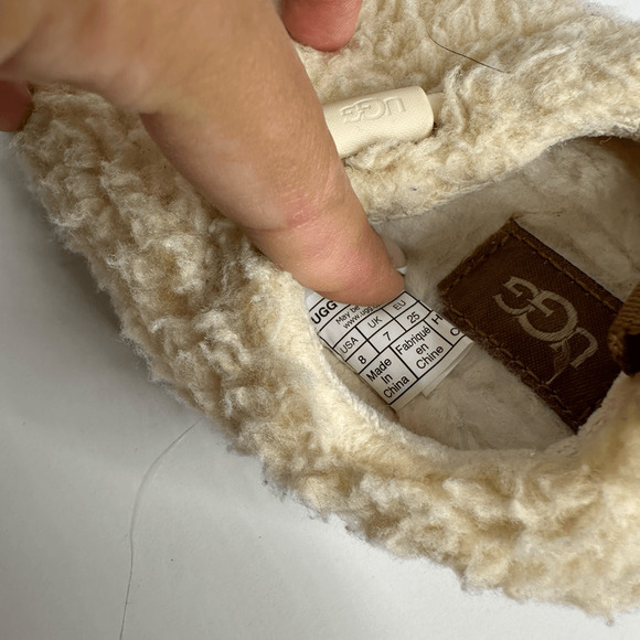 UGG Cream Kids Slippers - Picture 4 of 4